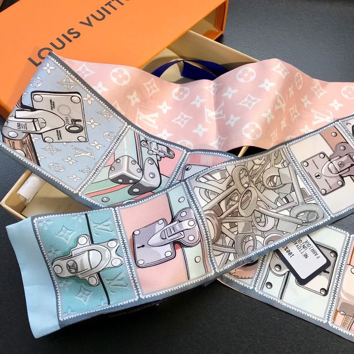 Louis Vuitton Scarf LVS00188